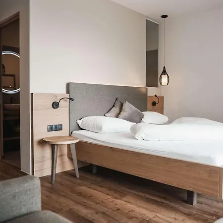 Garni Appartement Karnatsch Partschins Buitenkant foto
